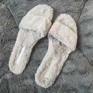 Reformation Olive Grey Fluffy Sandals